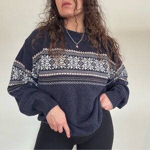 Vintage Navy and White Patterned Sweater